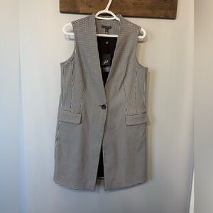 NWT Adrianna Papell long blazer vest in black and white size small